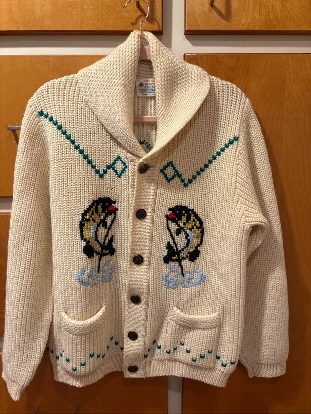 Vintage Men’s Tundra Cardigan Fish Sweater Medium Virgin Wool